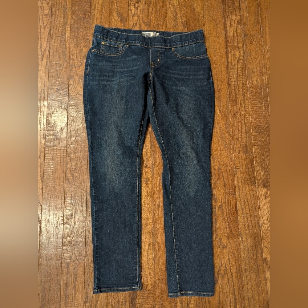 Levi Strauss Signature Women's Modern Pull On Jeans. Women's Size 14 Fit Like 12